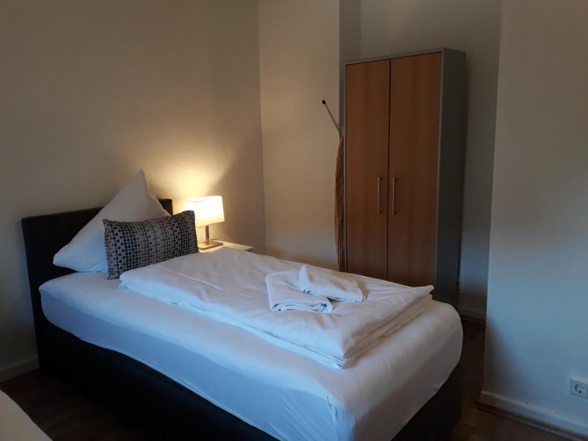 Ferienwohnungen Haus Scheidter 42 Саарбрюккен Экстерьер фото